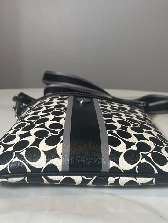 Coach Signature Stripe Swingpack Y2K Turnlock Crossbody EUC